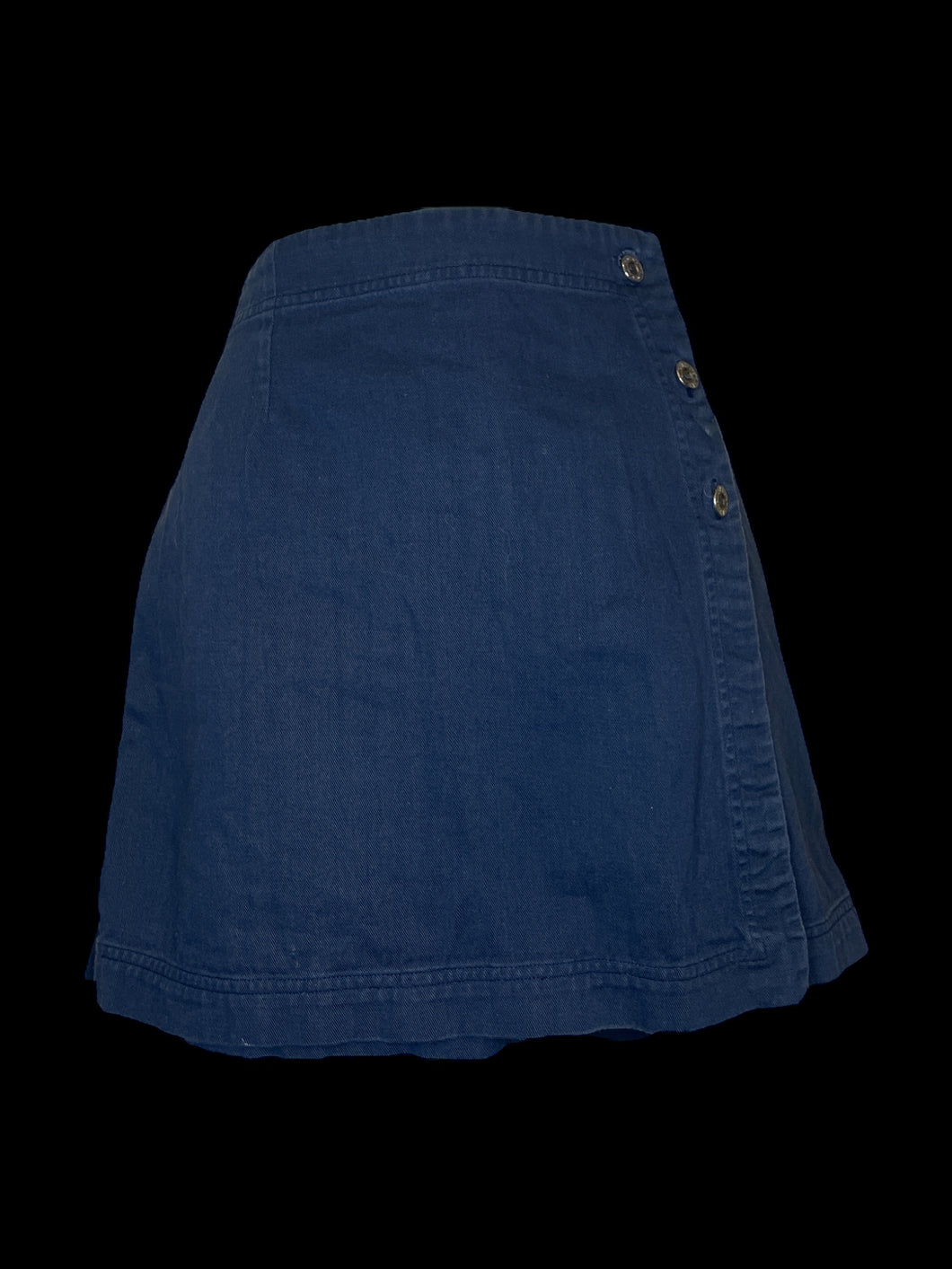 M Navy blue button Skort w/ back button pocket, 3 button closure on skirt, & button/zipper closure on shorts