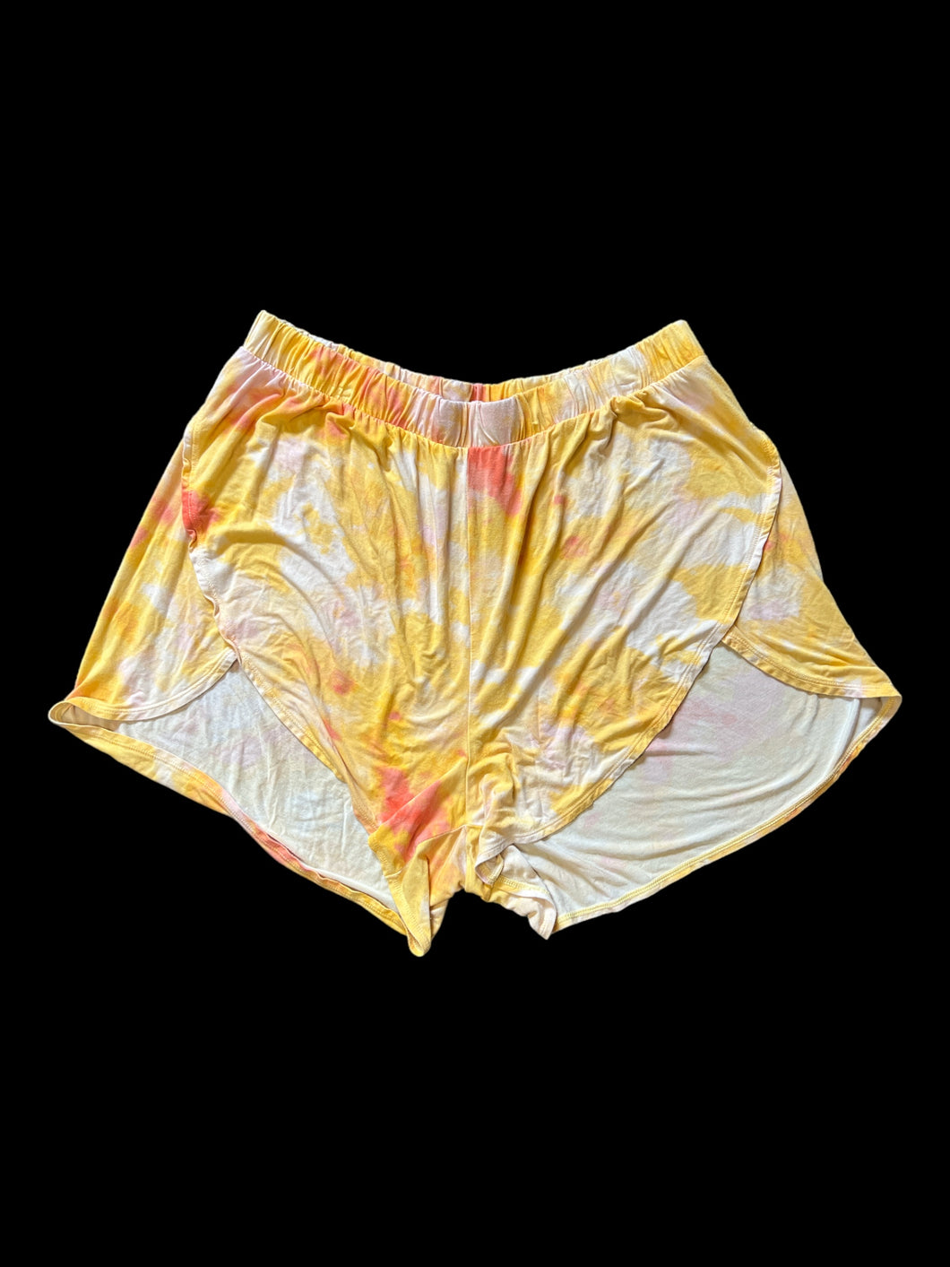 0X Yellow, pink, & white tie dye shorts w/ side hem slits, & elastic waist