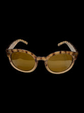 Load image into Gallery viewer, Tortoiseshell &amp; clear sunglasses
