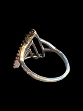 Load image into Gallery viewer, 7.5 sliver-like triangular ring w/ cutout details, &amp; beaded texture
