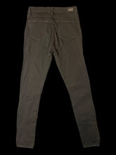 Load image into Gallery viewer, M Black pants w/ high waist, pockets, &amp; button/zipper closure
