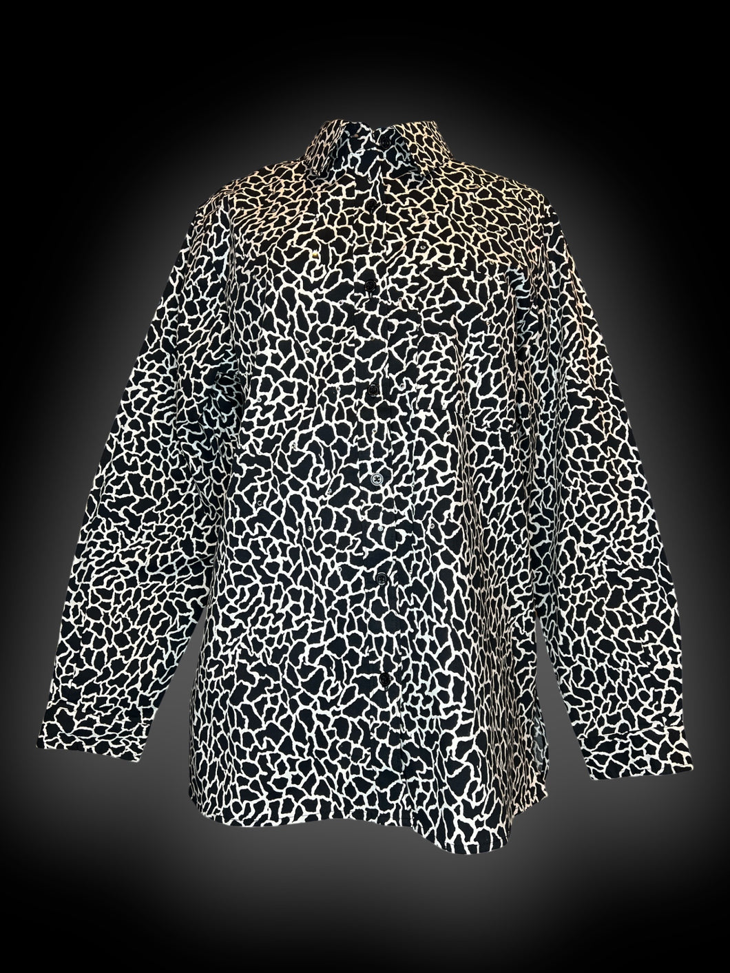1X Vintage black & white long sleeve button down top w/ rhinestone accents, chest pocket, & button cuff sleeves