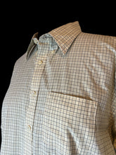 Load image into Gallery viewer, 2X Off-white short-sleeve button-up top w/ black &amp; beige check pattern
