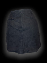 Load image into Gallery viewer, S Black suede-like pencil skirt w/ floral embroidery, satin-like lining, &amp; back zipper

