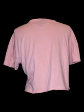 Load image into Gallery viewer, L Pink cropped tee shirt w/ &quot;It&#39;s the Rolling Stones&quot; Text, &amp; kissing lips graphic
