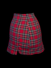 Load image into Gallery viewer, XXS Red &amp; green plaid skirt w/ slit hem, &amp; zipper closure
