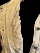 Load image into Gallery viewer, 1X Off white quilted jacket w/ botanical lining, chest &amp; side pockets, button adjustable waist, &amp; button down closure
