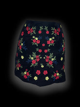 Load image into Gallery viewer, S Black suede-like pencil skirt w/ floral embroidery, satin-like lining, &amp; back zipper
